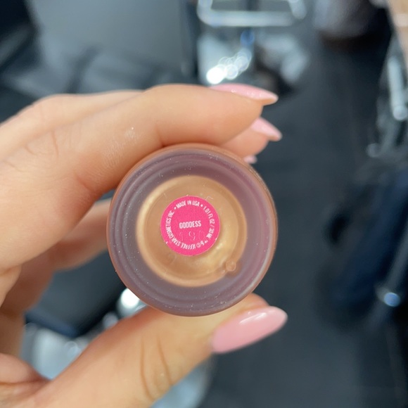 Jeffrey Star Liquid Frost in Goddess EXCLUSIVE - Picture 3 of 3